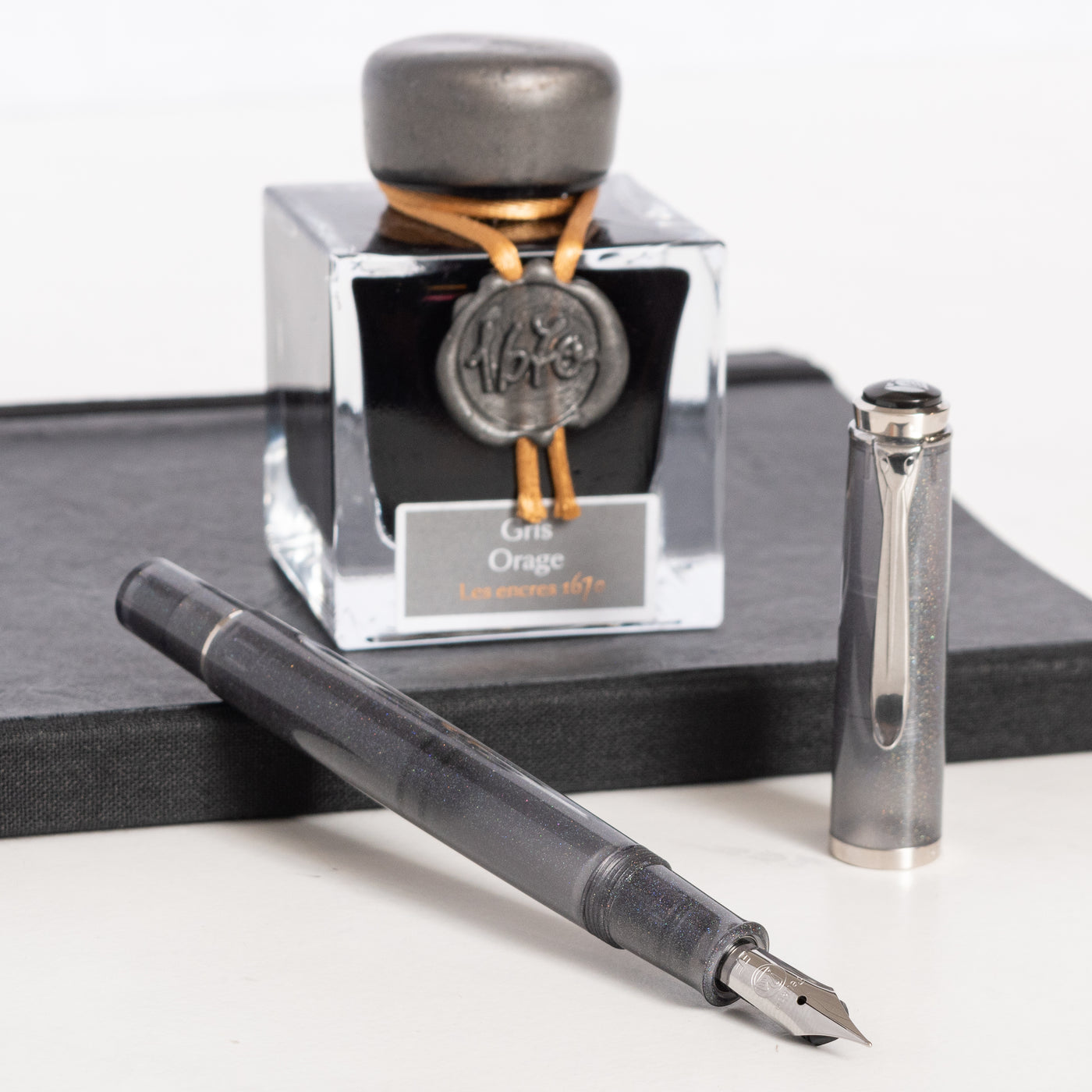 Pelikan M205 Moonstone Fountain Pen Uncapped