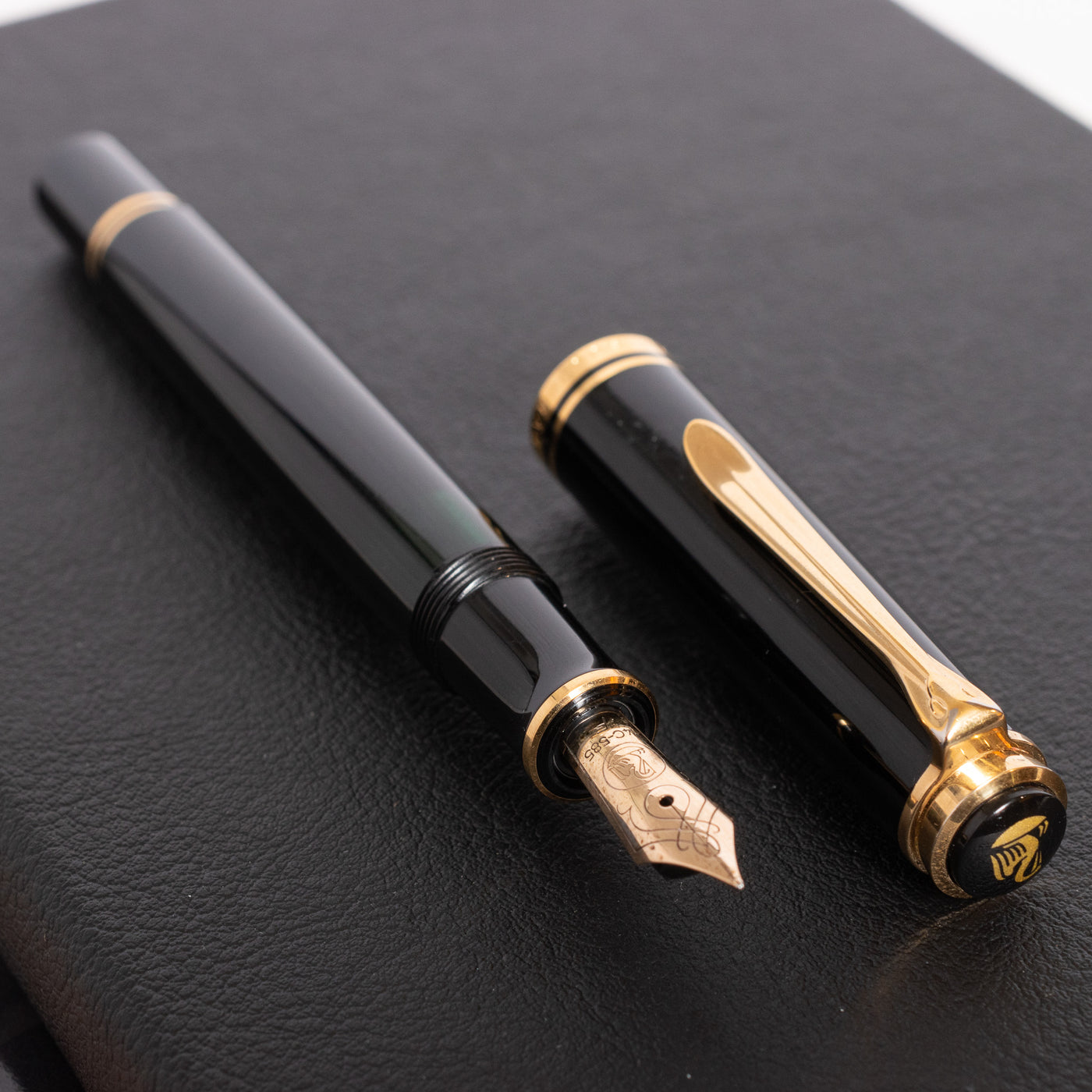 Pelikan M600 Black Fountain Pen Gold Trim