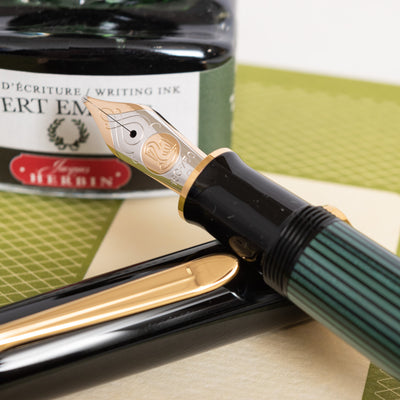 Pelikan Souveran M800 Black & Green Fountain Pen 18k gold nib