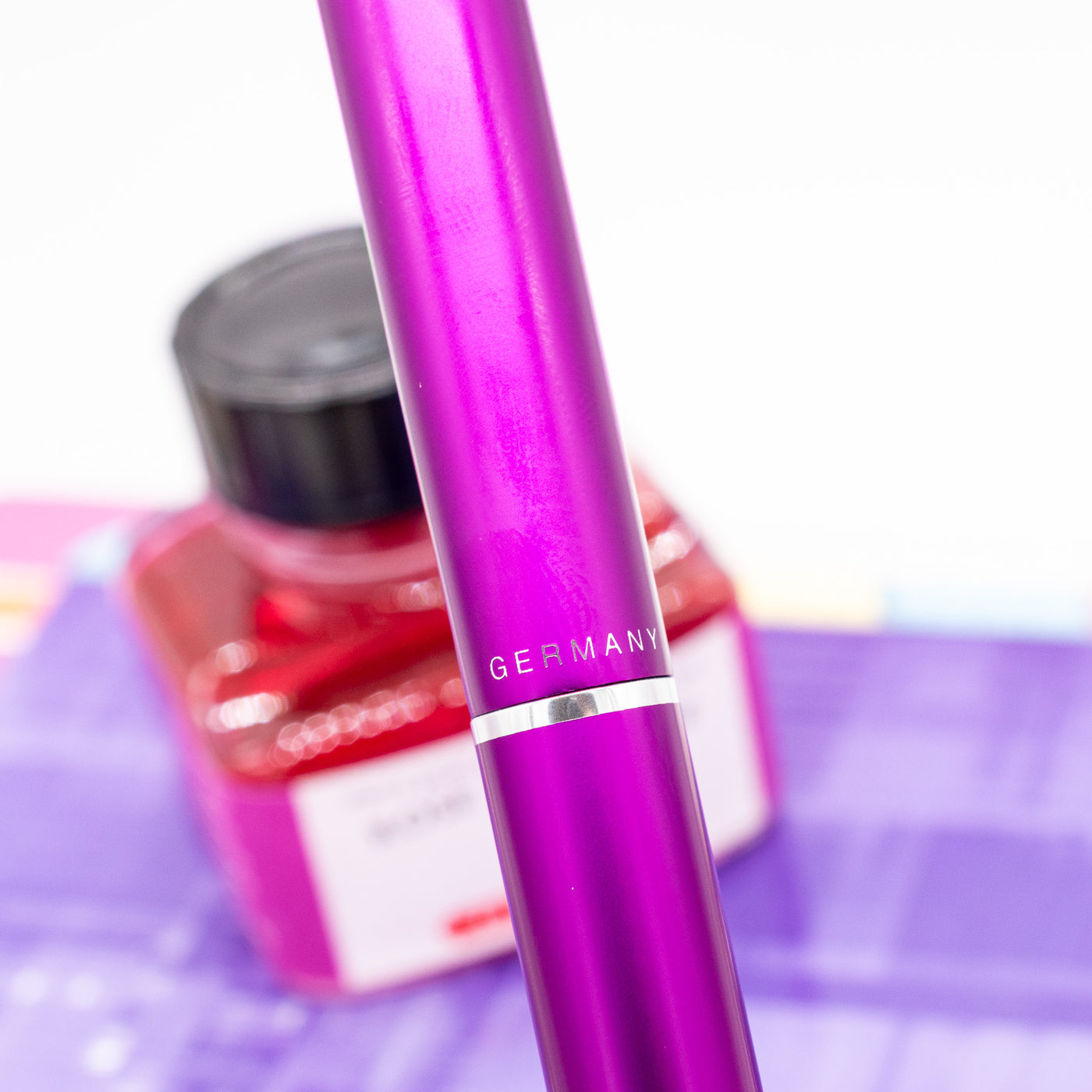 Pelikan Pura P40 Fountain Pen - Violet german