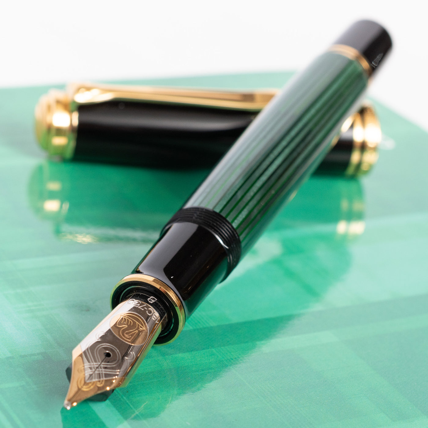 Pelikan Souveran M1000 Black & Green Fountain Pen Uncapped