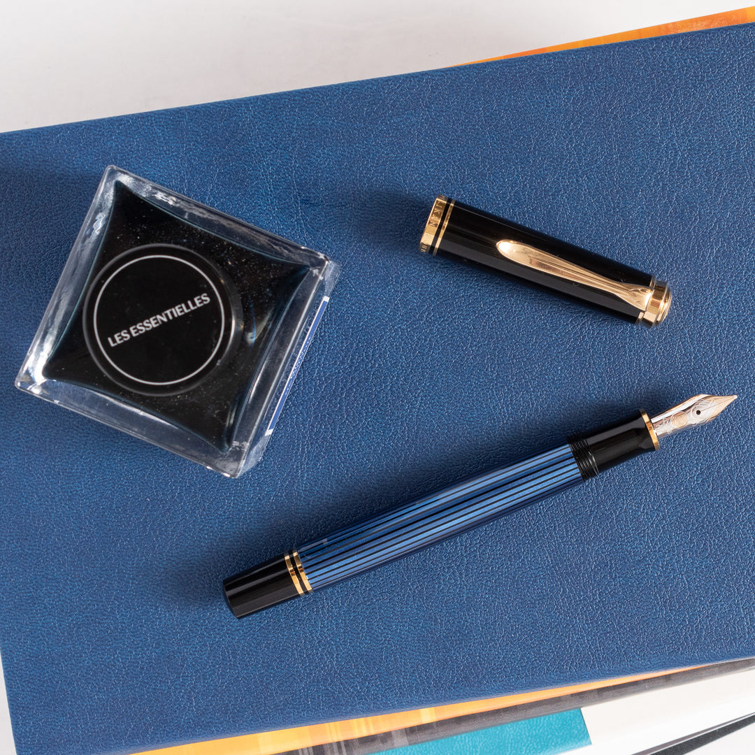 Pelikan Souveran M400 Fountain Pen - Black & Blue – Truphae