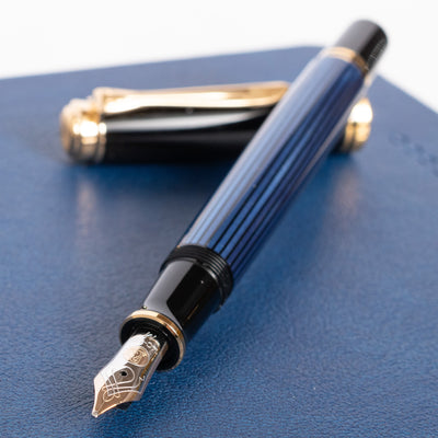 Pelikan Souveran M400 Black & Blue Fountain Pen Uncapped