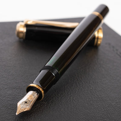 Pelikan Souveran M400 Black Fountain Pen Uncapped