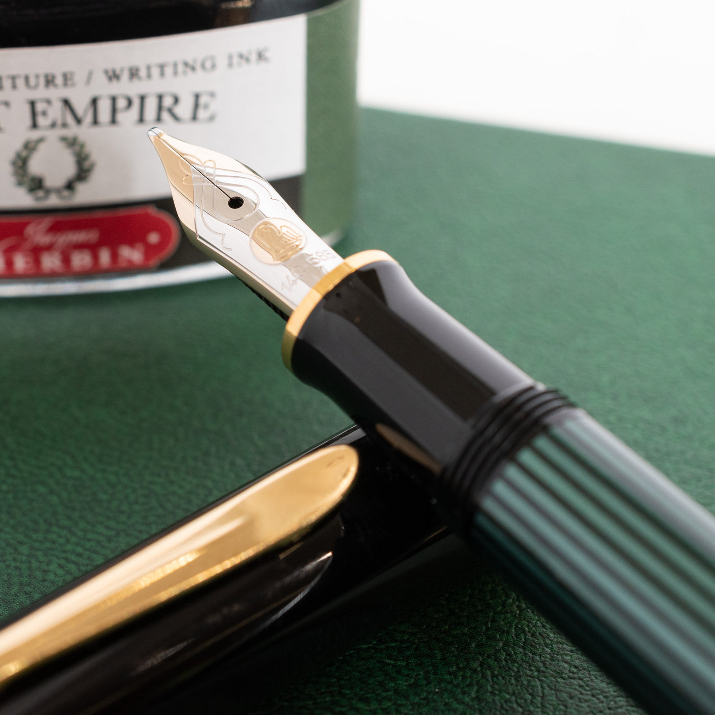 Pelikan Souveran M400 Black & Green Fountain Pen 14k Gold Nib