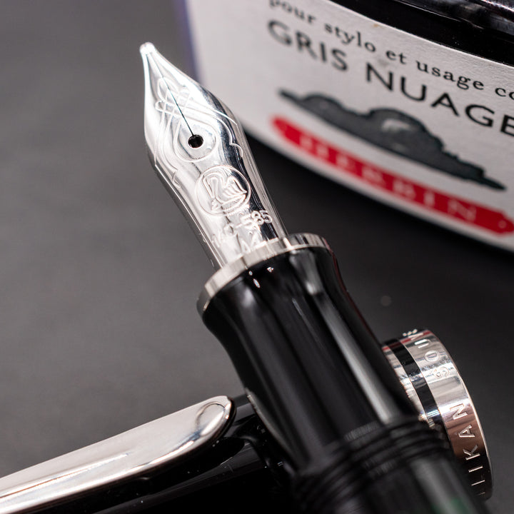 Pelikan Souveran M405 Fountain Pen - Black – Truphae