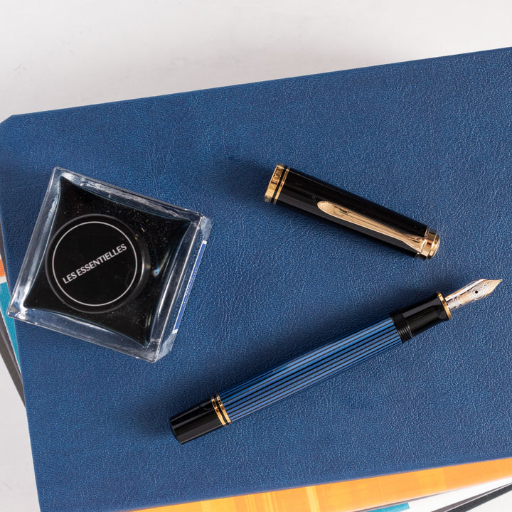 Pelikan Souveran M600 Fountain Pen - Black & Blue – Truphae