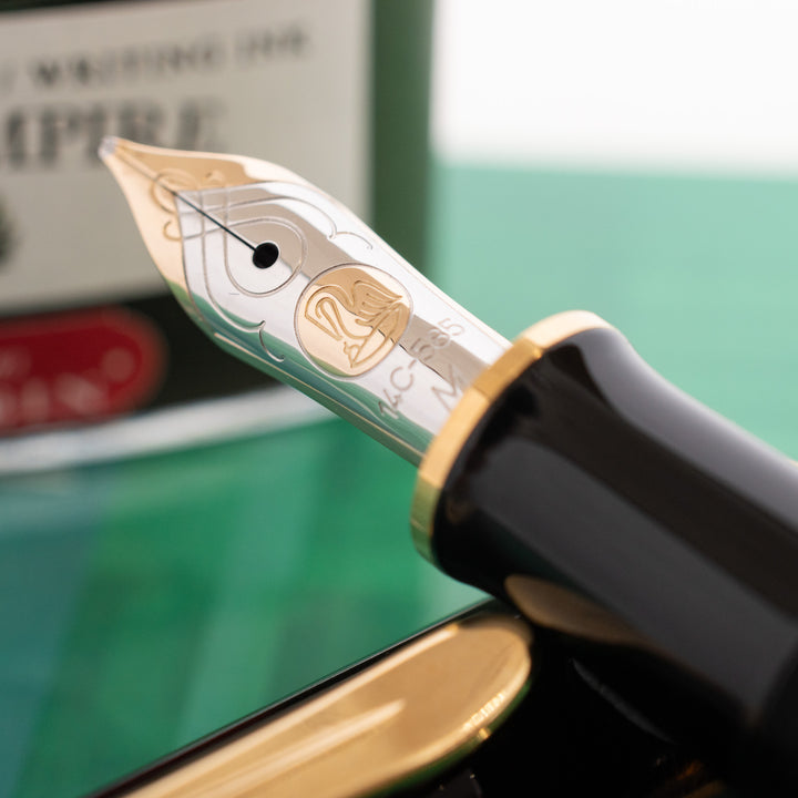 Pelikan Souveran M600 Fountain Pen - Black & Green – Truphae