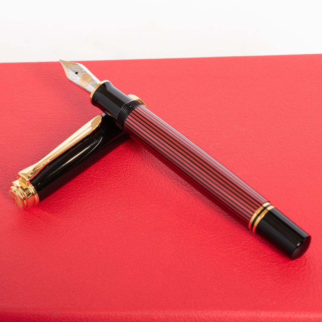 Pelikan Souveran M800 Fountain Pen - Black & Red – Truphae