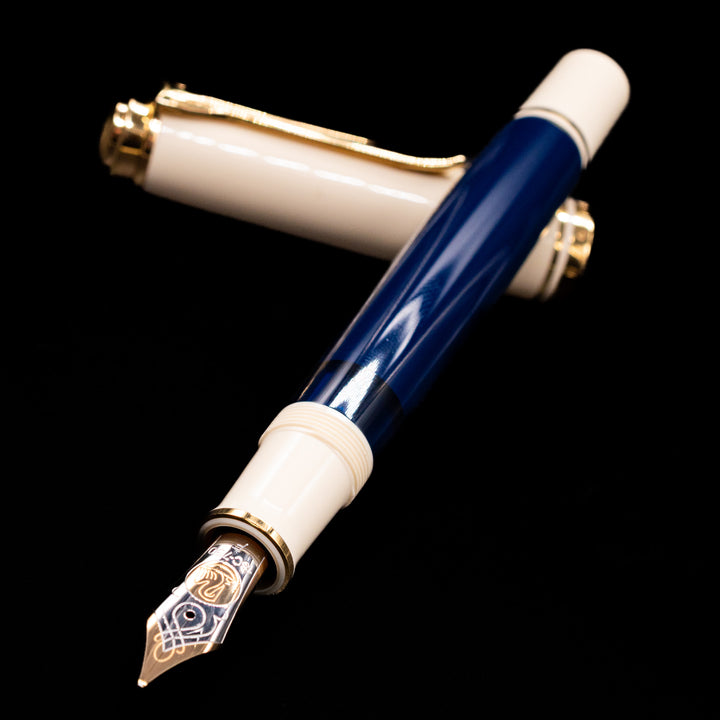 Pelikan Souveran M800 Fountain Pen - Cream Blue – Truphae