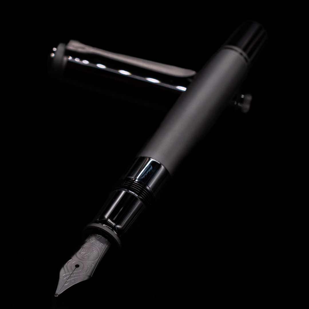 Pelikan Souveran M809 Black Matte Special Edition Fountain Pen