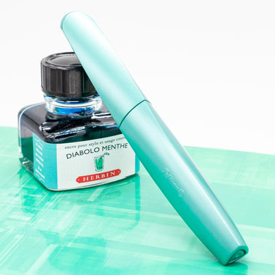 Pelikan Twist Fountain Pen - Cold Alaska capped