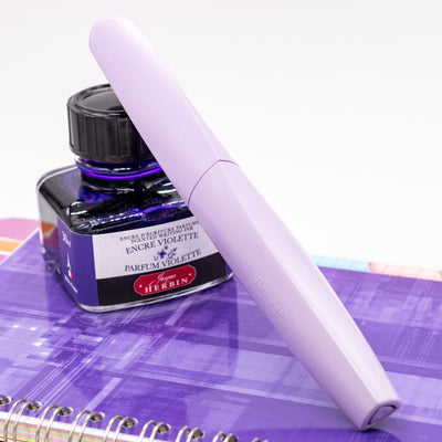 Pelikan Twist Fountain Pen - Eco Lavender capped