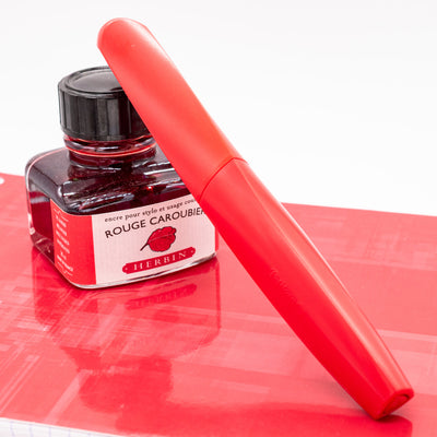 Pelikan Twist Fountain Pen - Fiery Red capped