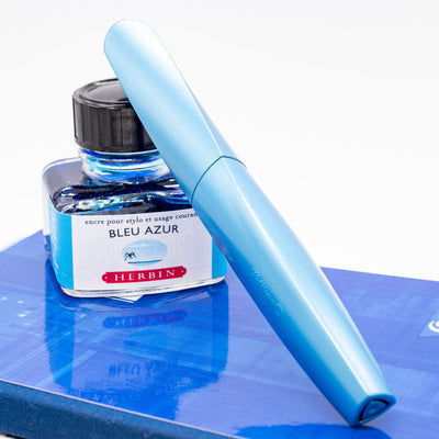 Pelikan Twist Fountain Pen - Frosted Blue capped