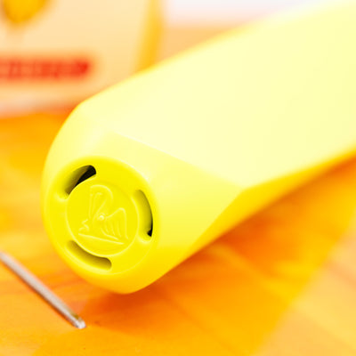 Pelikan Twist Fountain Pen - Neon Yellow cap top