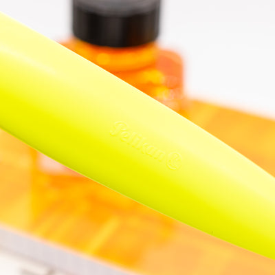 Pelikan Twist Fountain Pen - Neon Yellow logo