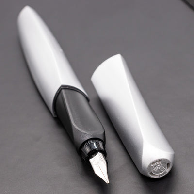 Pelikan Twist Fountain Pen - Silver black grip