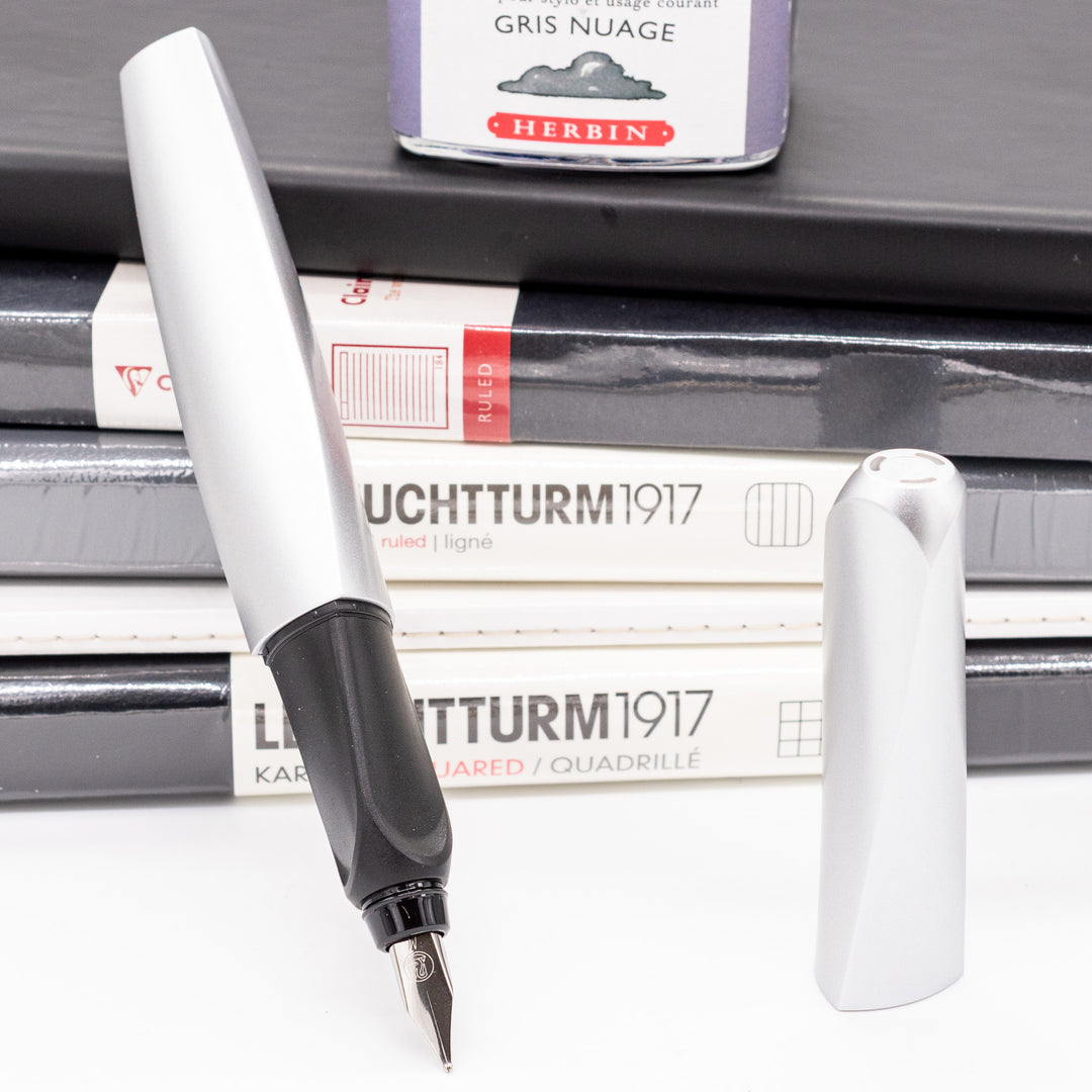 Pelikan Twist Fountain Pen - Silver - Medium Nib – Truphae