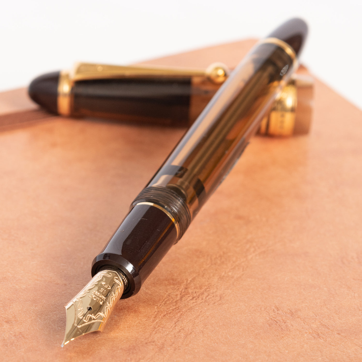 Pilot Custom 823 Amber Fountain Pen Uncapped