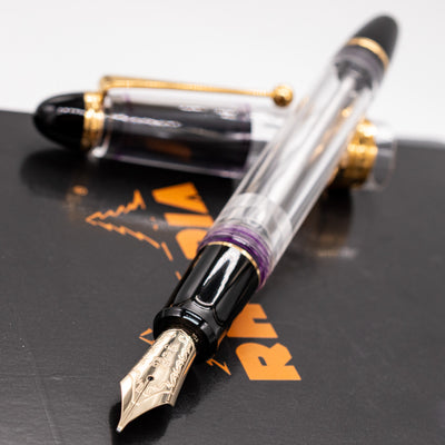 Pilot Custom 823 Clear Fountain Pen uncapped