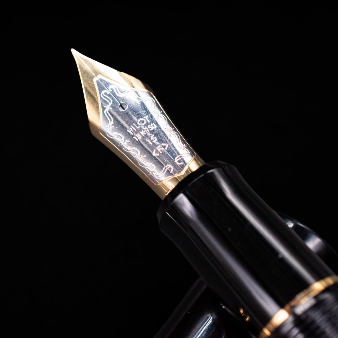 Pilot Custom 845 Black Urushi Fountain Pen | 18k Gold Nib – Truphae