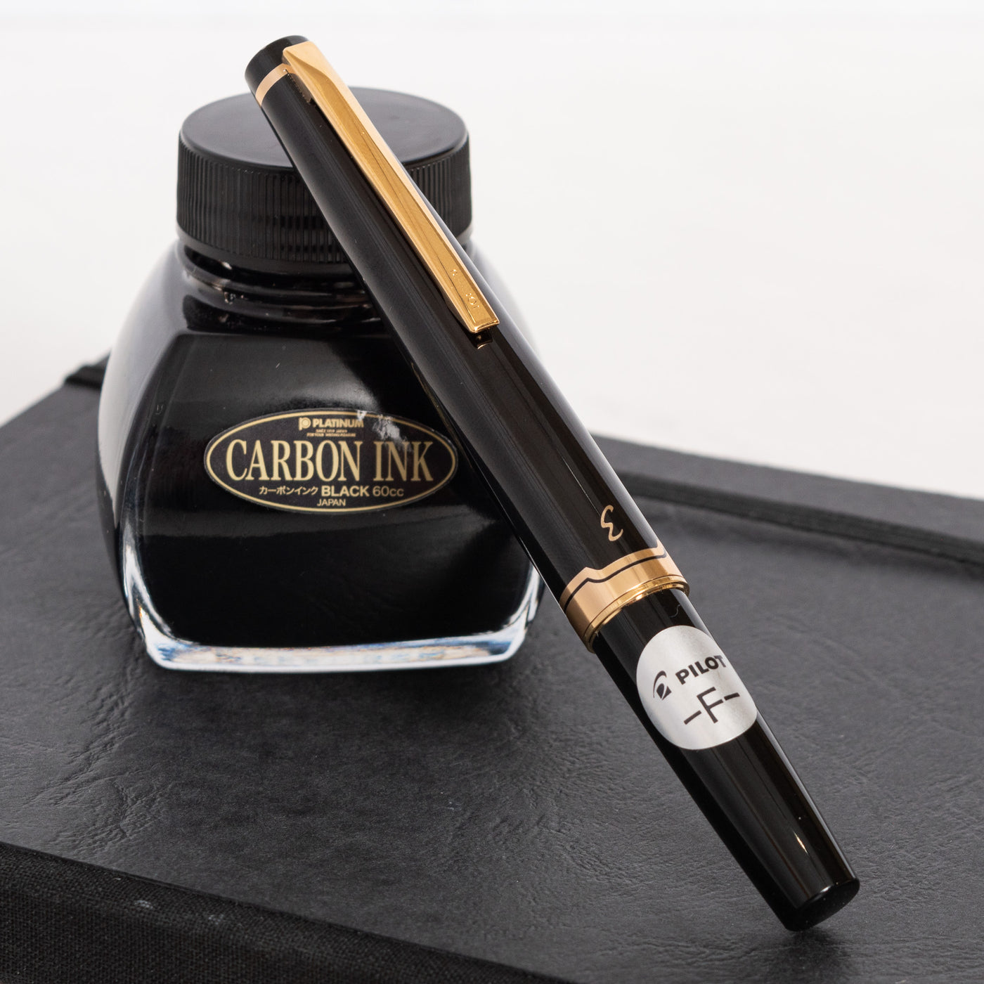 Pilot E95S Black & Gold Fountain Pen capped