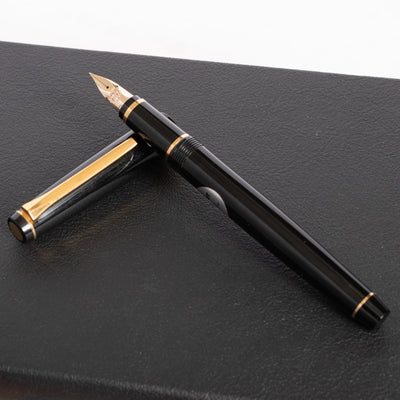 Pilot Falcon Black & Gold Fountain Pen Preowned