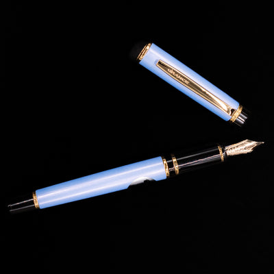 An overhead shot of the Pilot Grance Fountain Pen - Light Blue uncapped.