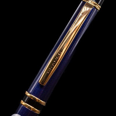 A close-up shot of the clip of the Pilot Grance Fountain Pen - Navy Blue with the "grance" lettering.