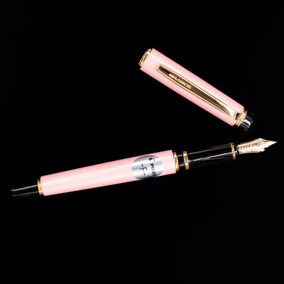 An overhead shot of the Pilot Grance Fountain Pen - Pink uncapped.