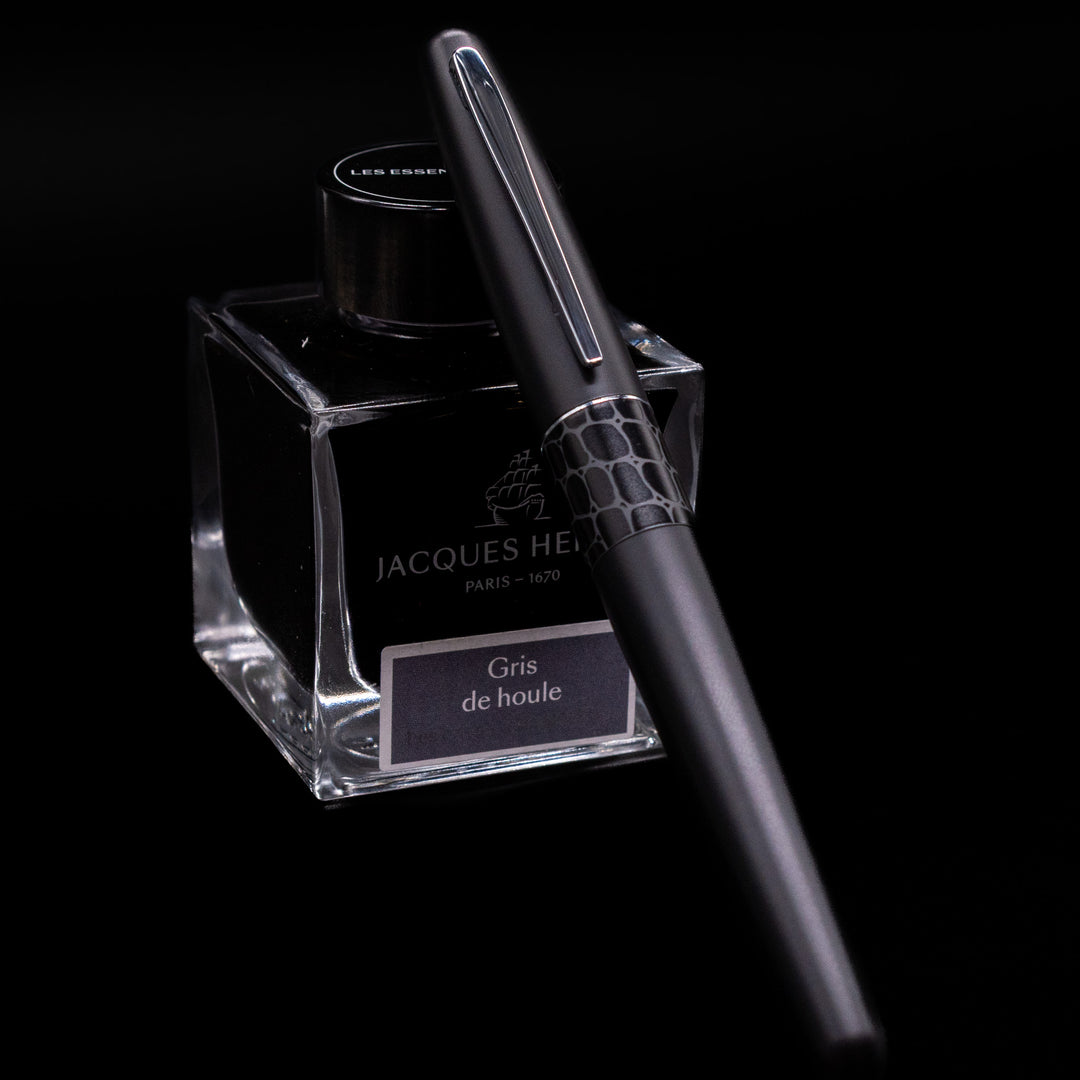 Pilot Metropolitan Fountain Pen - Crocodile | Fine/Medium – Truphae