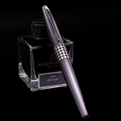 Pilot Metropolitan MR Retro Pop Fountain Pen - Gray capped, leaning against an ink bottle. 