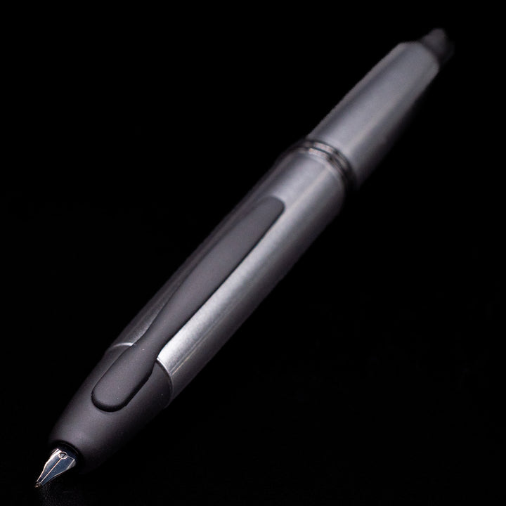 Pilot-Vanishing-Point-Fountain