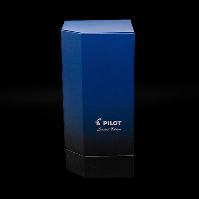 The outer box for the Pilot Vanishing Point Limited Edition 2025 Fountain Pen - Midnight Link.