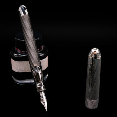 Pineider Matrix Fountain Pen Black - 14k Fine, Limited Edition
