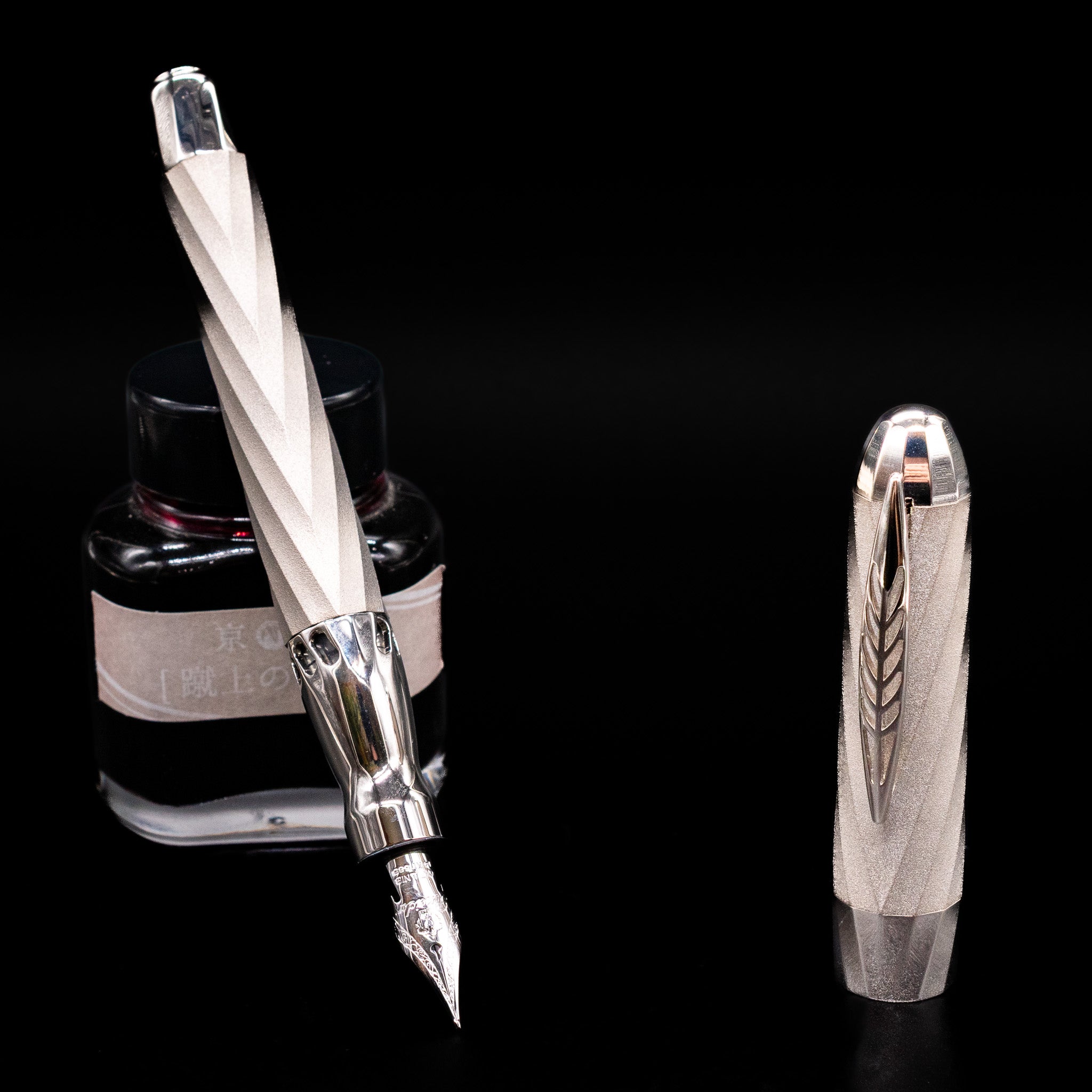 Pineider Matrix Fountain Pen - Palladium, 14k Fine – Truphae