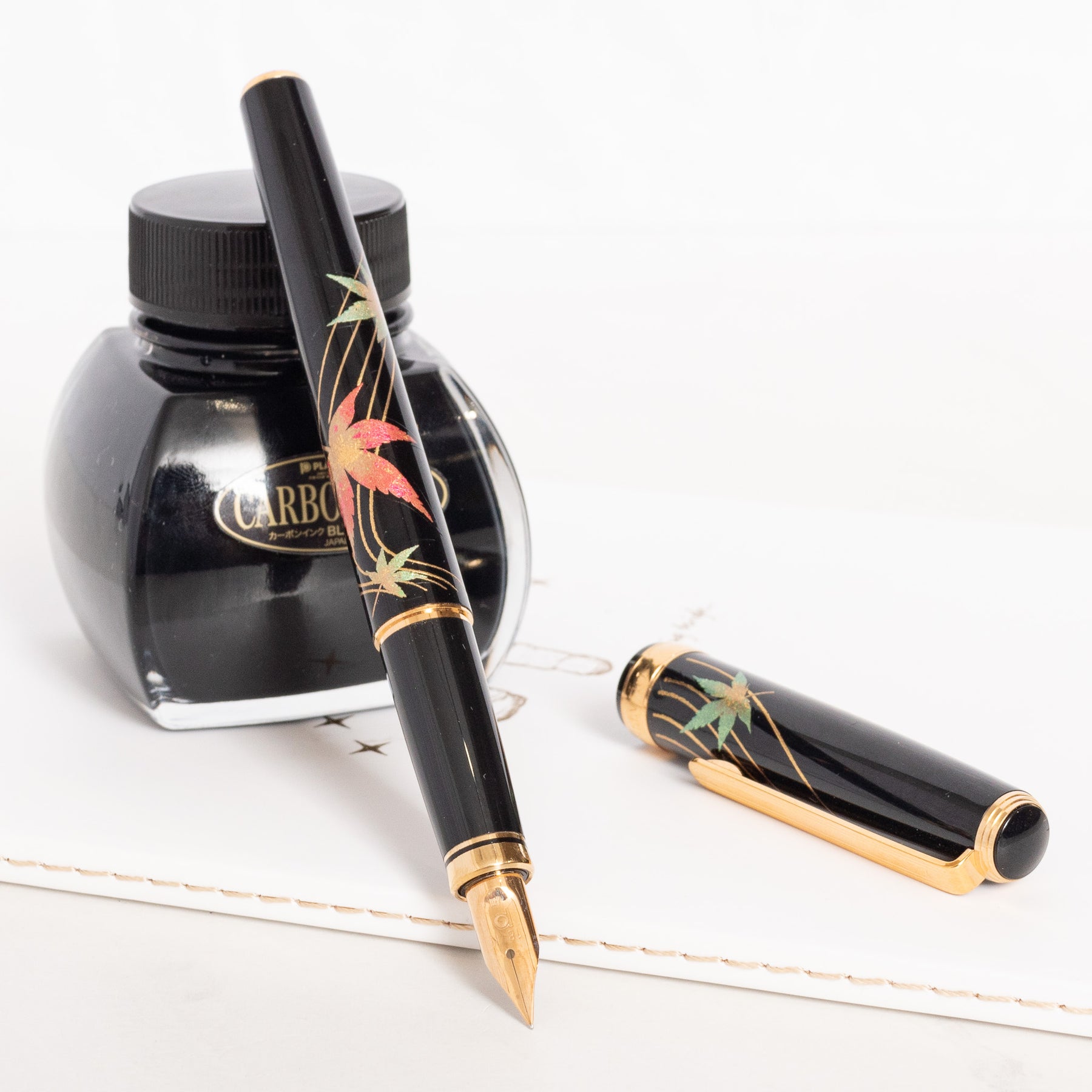 MAKIE BALLPOINT PEN SPRING AND AUTUMN SINK (GOLD), Kanazawa Gold Leaf  ｜ARTISAN