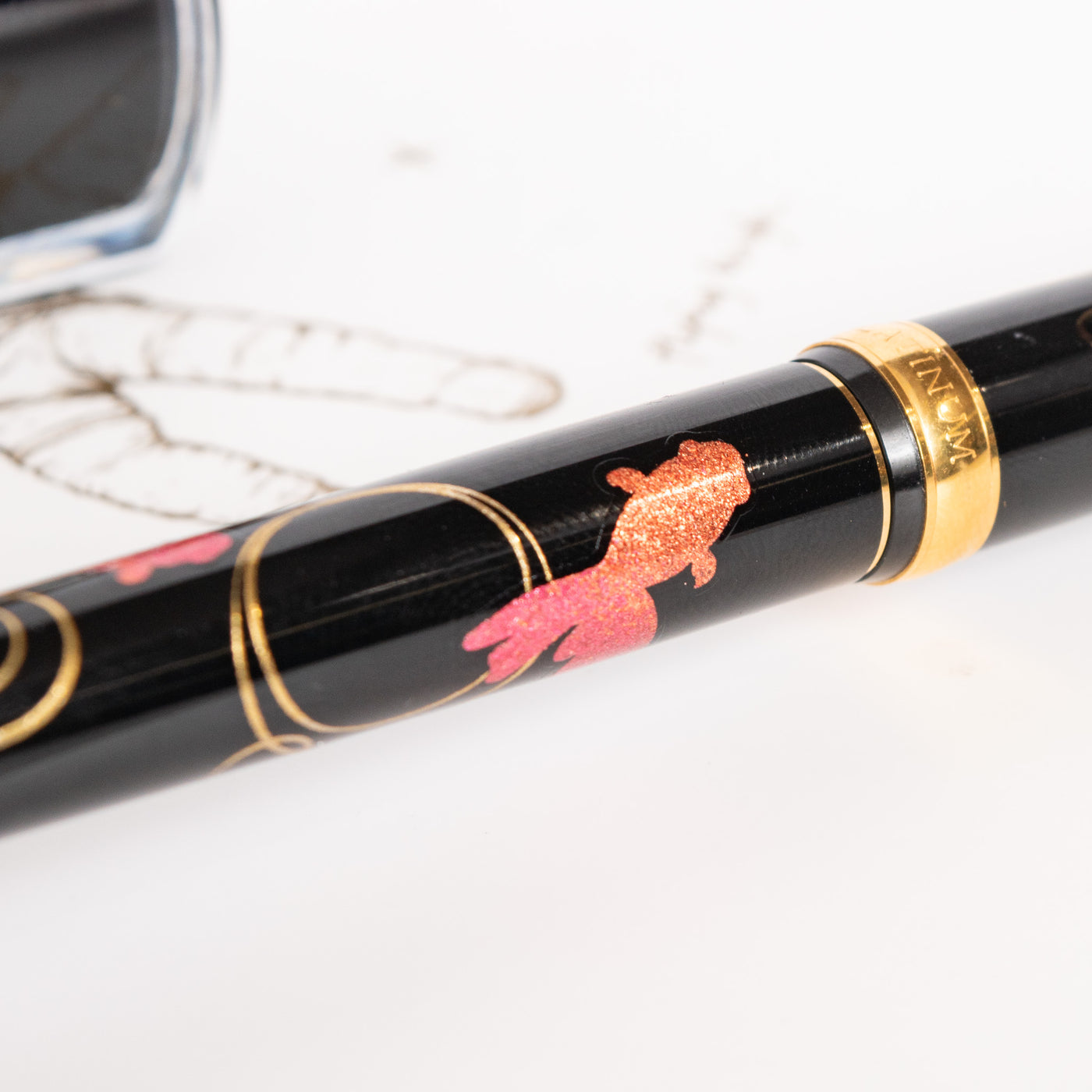 Platinum Classic Maki-e Kanazawa Leaf Goldfish Fountain Pen artwork