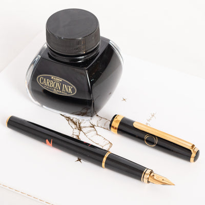 Platinum Classic Maki-e Kanazawa Leaf Goldfish Fountain Pen gold trim