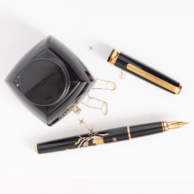 Platinum Classic Maki-e Phoenix Fountain Pen gold trim