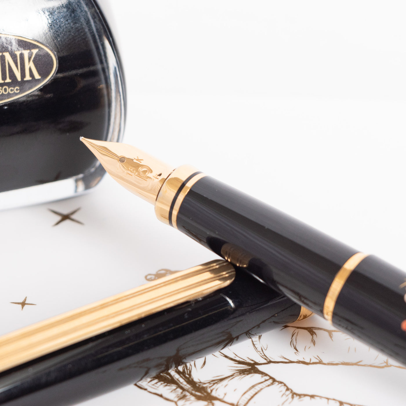 Platinum Classic Maki-e Warbler Design Fountain Pen 18k gold nib