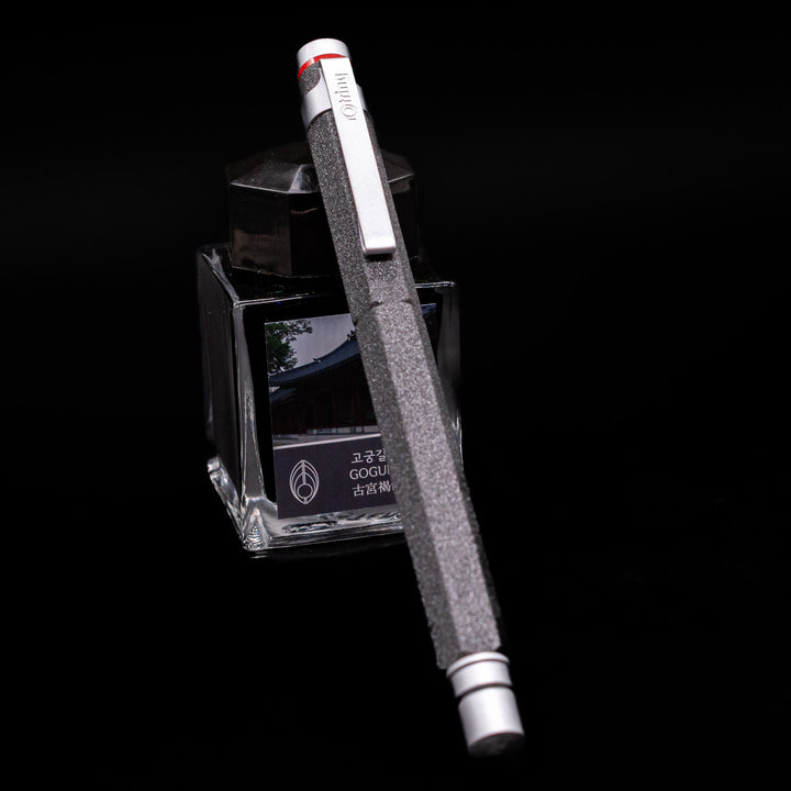 Rotring Newton 600 Fountain Pen - Lava Metal – Truphae