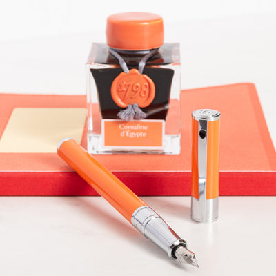 ST Dupont D Initial Orange & Chrome Fountain Pen uncapped