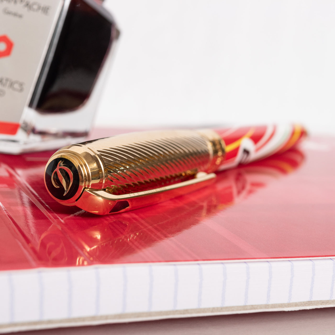 ST Dupont Line D Large 24 Hours of Le Mans Red Fountain Pen Logo