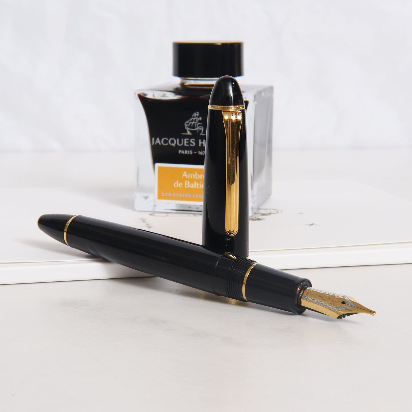 Sailor 1911L Black & Gold Fountain Pen - Preowned Uncapped