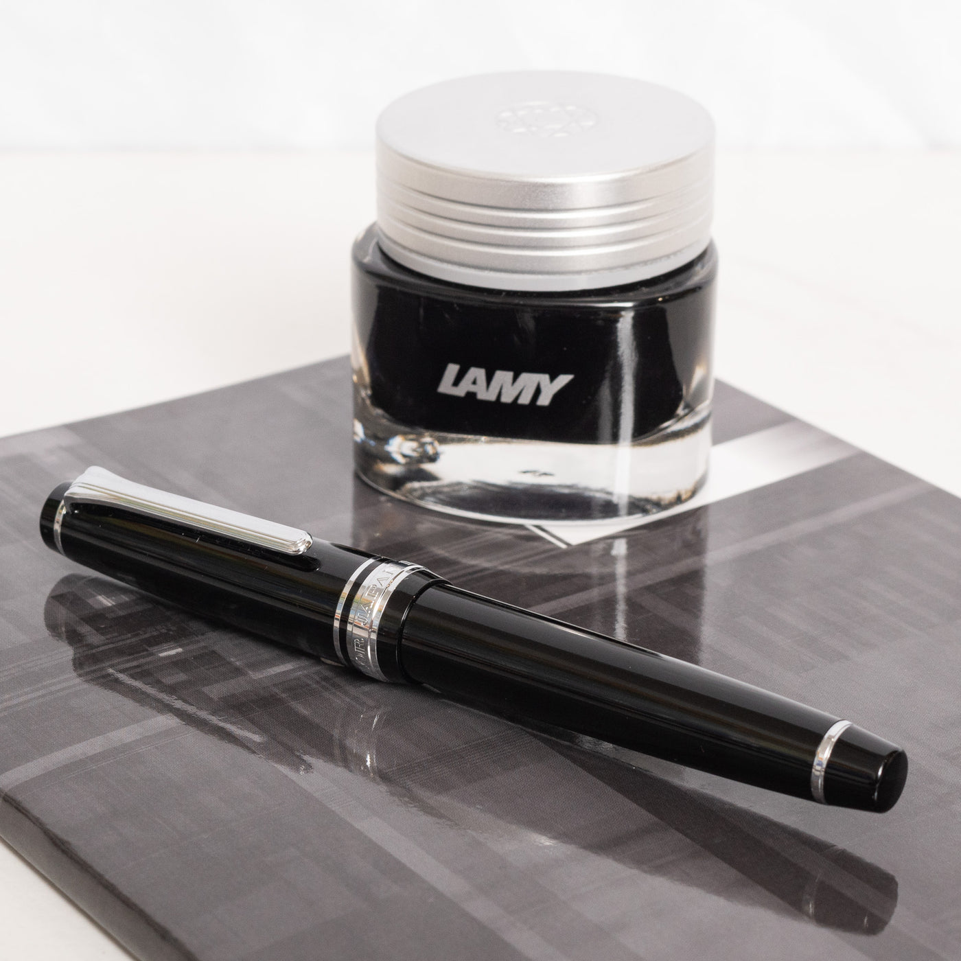 Sailor-Professional Gear Slim Black & Rhodium Fountain Pen - Preowned Capped