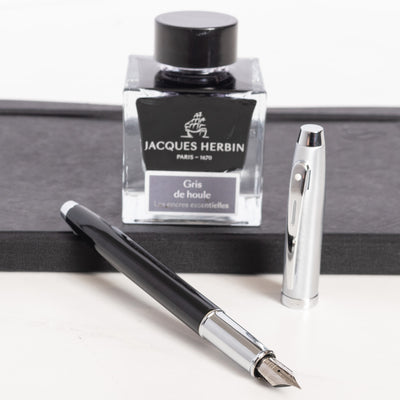  Sheaffer 100 Fountain Pen - Black with Brushed Chrome Cap uncapped