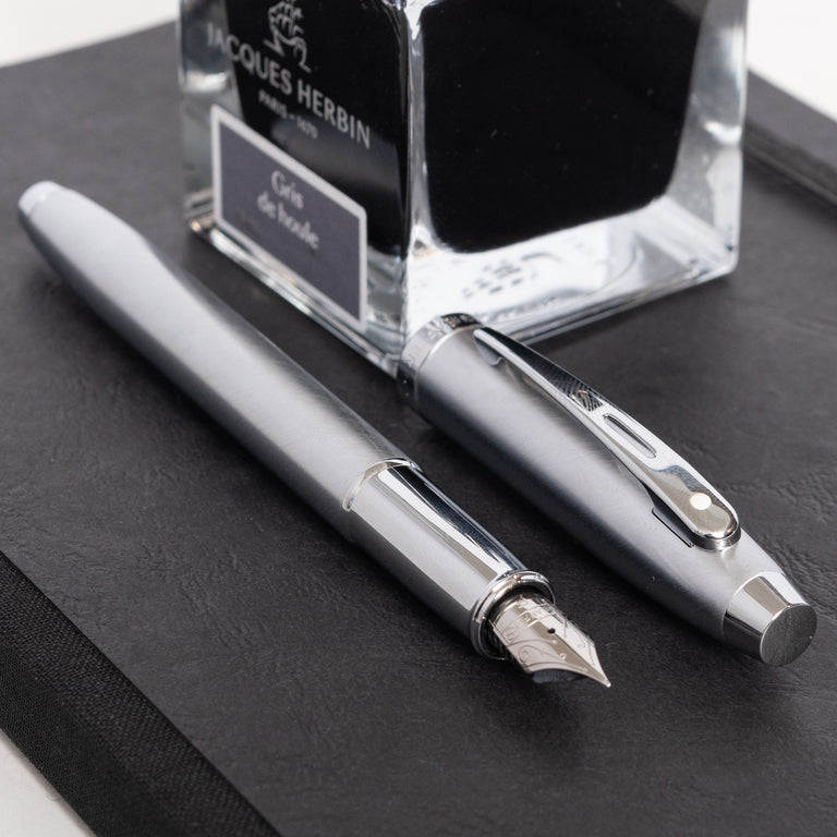 Sheaffer 100 Fountain Pen - Brushed Chrome – Truphae