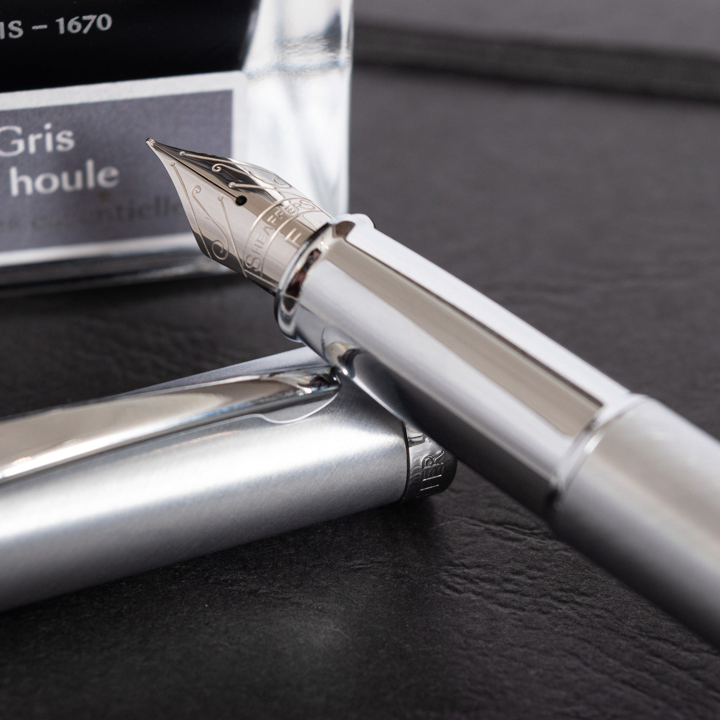 Sheaffer 100 Fountain Pen - Brushed Chrome stainless steel nib